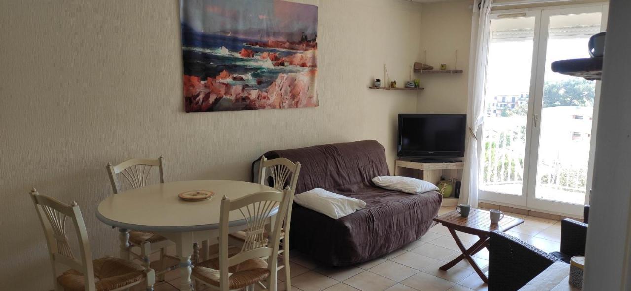 Appartement Lumineux Vue Mer Фрежюс Экстерьер фото