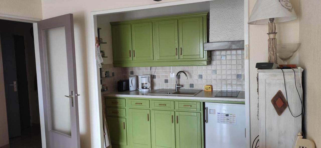 Appartement Lumineux Vue Mer Фрежюс Экстерьер фото